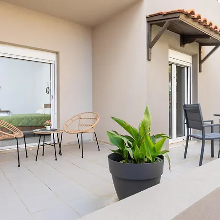 Seaside Escape - Steps To The - Dionysiasea Apts 2