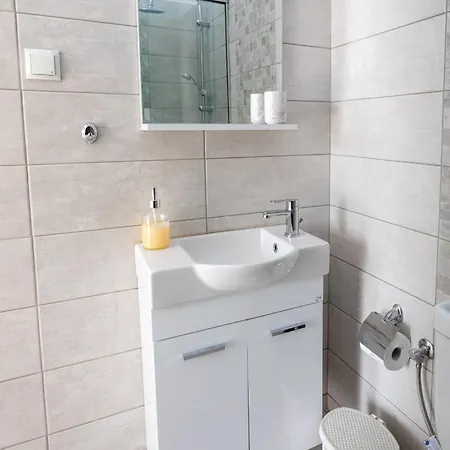 Seaside Escape - Steps To The - Dionysiasea Apts 2 *