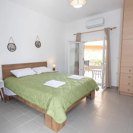 Seaside Escape - Steps To The - Dionysiasea Apts 2 Appartement *